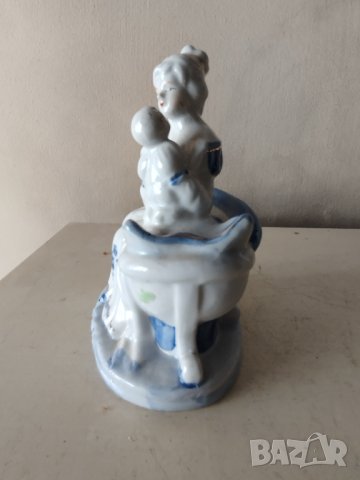 порцеланова статуетка, снимка 4 - Други ценни предмети - 41917562