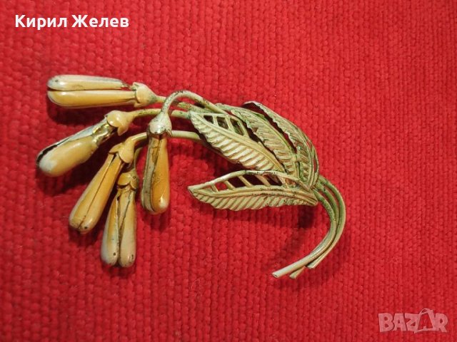 СТАРА АРТ НУВО ЗЛАТИСТА ЛАКИРАНА ФЛОРАЛНА ВИНТИДЖ РЕТРО БРОШКА 26924