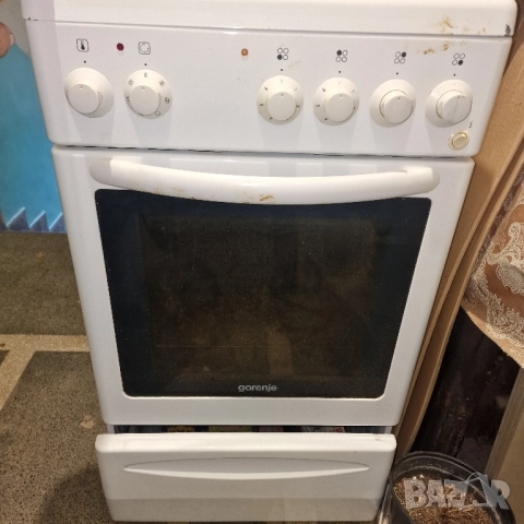 Микровълнова Електролукс и готварска печка на ток и газ Горение., снимка 4 - Печки, фурни - 52363013