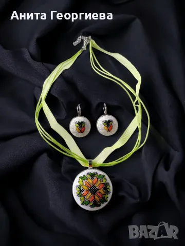 Ръчно бродирани бижута с български шевици, снимка 2 - Бижутерийни комплекти - 29090492