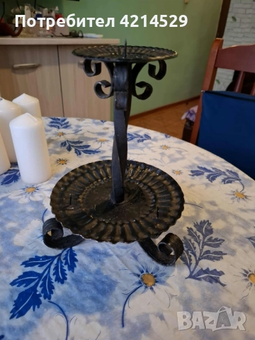 Ръчно кован свещник