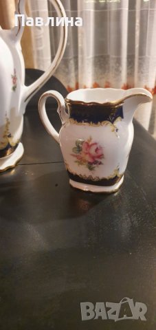 Красив баварски порцеланов чайник, захарница и латиера, снимка 5 - Сервизи - 44240656