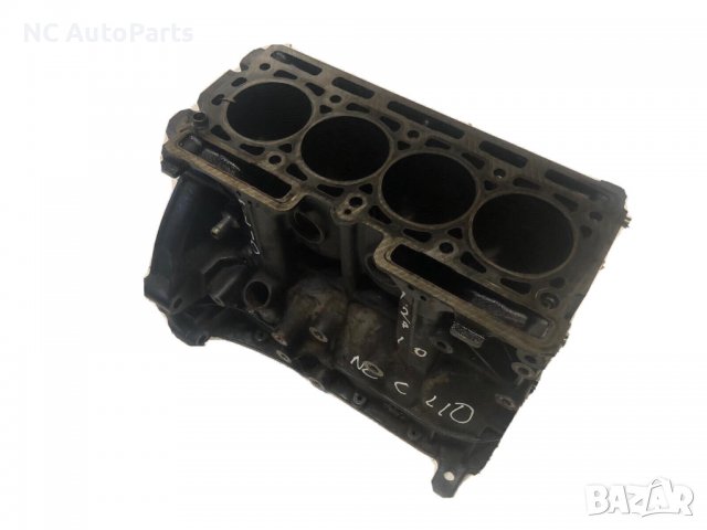 Цилиндров блок за Renault Рено Клио 1.2 турбо бензин 100 D4F784 8201071061 2010