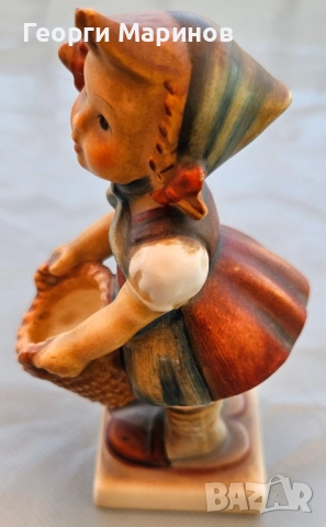 Goebel Hummel порцеланова фигура Little Helper, 73, 1973 г., снимка 9 - Колекции - 51542336