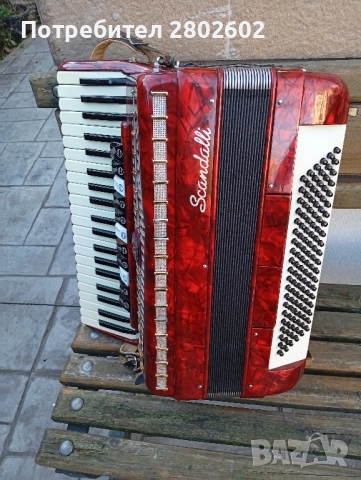 Продавам акордеон Скандали Scandalli 120 баса, снимка 4 - Акордеони - 52533116