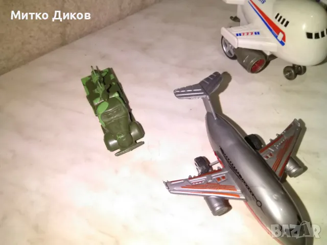 Сет самолети момиче танк параход и камион общо 6броя отлични, снимка 4 - Коли, камиони, мотори, писти - 49625092
