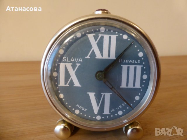 Рядък будилник Слава часовник зелен корпус, снимка 2 - Антикварни и старинни предмети - 44280785