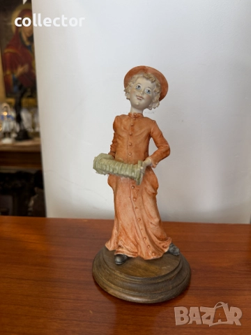 Италианска порцеланова фигура на Capodimonte. №7388