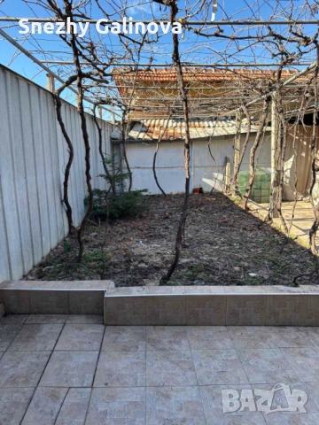 Продавам двуетажна къща в с. Смочево, община Рила, област Кюстендил, снимка 14 - Къщи - 52896387