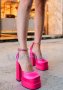 Сандали на ток цикламен сатен, снимка 1