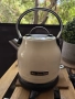 Електрическа кана KitchenAid в елегантен ретро дизайн и кремав , снимка 4