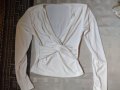 Еластична бяла блуза , снимка 1 - Блузи с дълъг ръкав и пуловери - 42134933