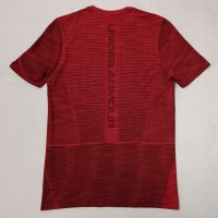 Under Armour UA Seamless Tee оригинална тениска M спортна фланелка, снимка 5 - Спортни дрехи, екипи - 40884805