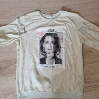 продавам дамска блуза , снимка 1 - Блузи с дълъг ръкав и пуловери - 42220374
