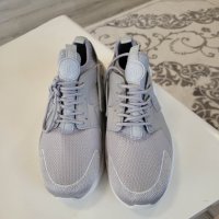 универсални маратонки Nike Huarache, снимка 4 - Маратонки - 42188742