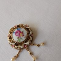  Дамска брошка перли и порцелан, снимка 10 - Антикварни и старинни предмети - 41376517