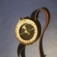 Стар военен компас от 50-те години. , снимка 4 - Антикварни и старинни предмети - 42677046