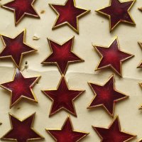 Бронзови кокарди - червени звезди , снимка 3 - Антикварни и старинни предмети - 42113277