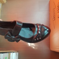 Обувки, снимка 2 - Дамски обувки на ток - 41583592