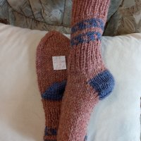 Ръчно плетени дамски чорапи от вълна размер 37, снимка 1 - Дамски чорапи - 42253625
