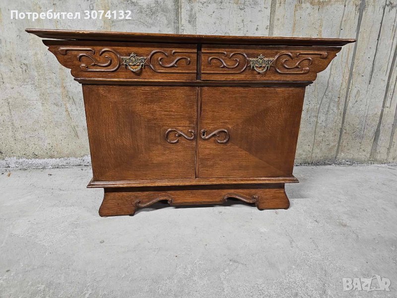 Шкаф в ретро стил, снимка 1