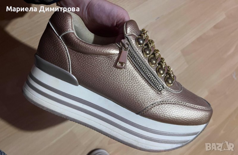  Дамски златисти обувки, снимка 1