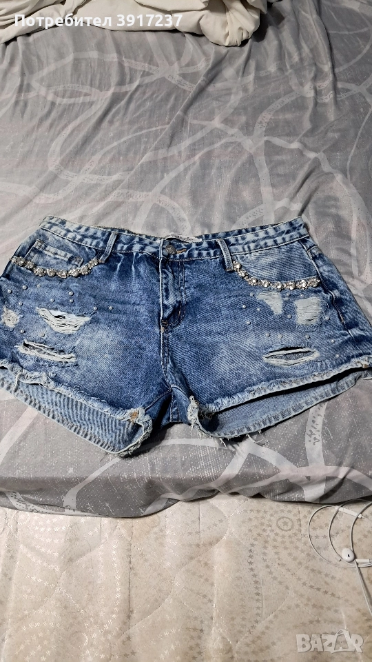 Къси дънкови панталони размер хл.Два пъти са носени, снимка 1