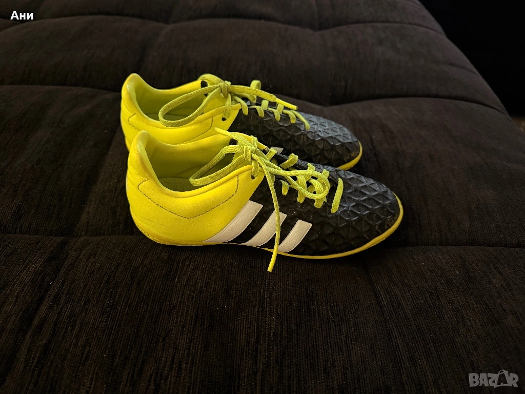 Неонови маратонки ADIDAS 33 номер, снимка 1