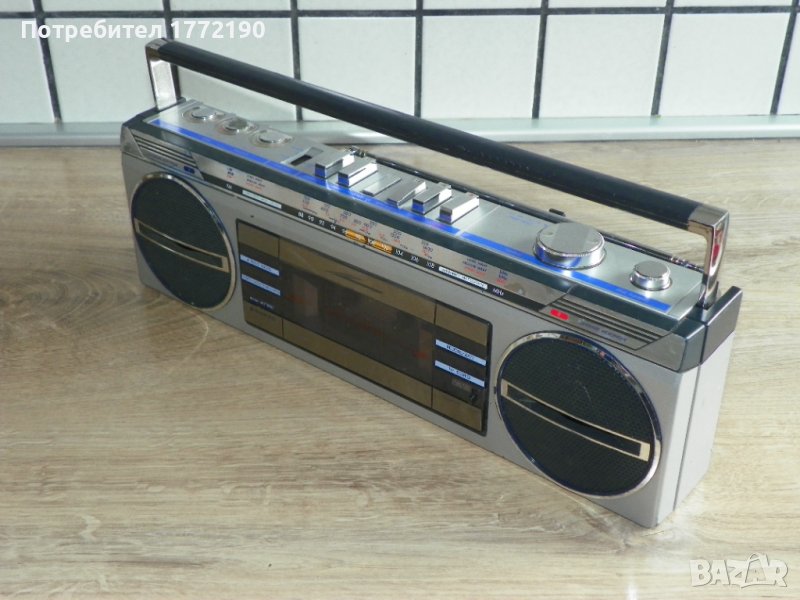 Мини стерео касетофон SANYO M7100LE, снимка 1