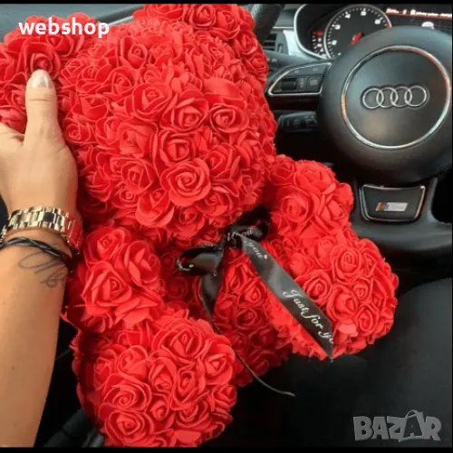 Мече от рози в красива подаръчна кутия, снимка 1