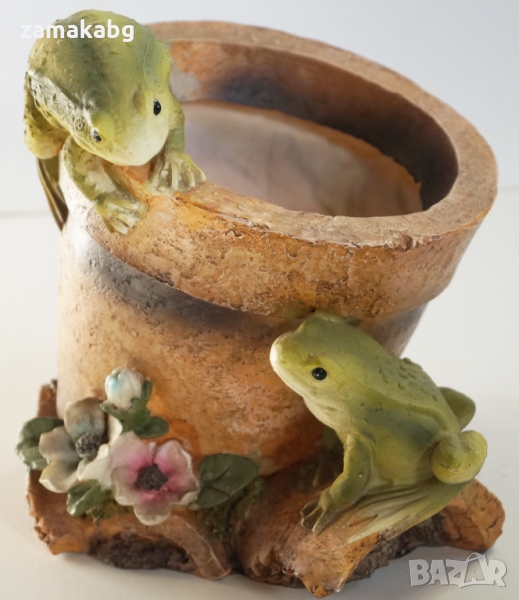Декоративна саксия две жабки кашпа полерезин, снимка 1