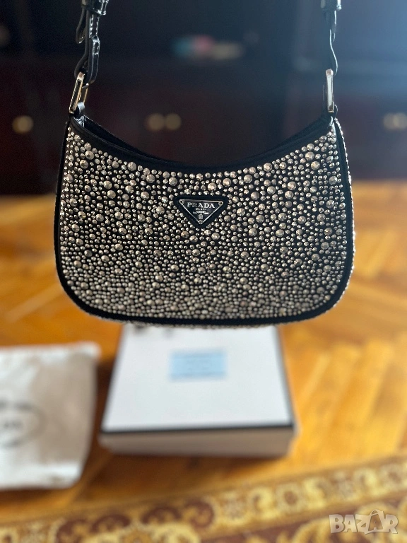 Prada красива чантичка, снимка 1
