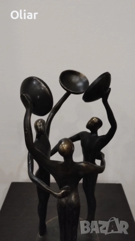 Винтидж декоративна статуетка "Три фигури" с модернистичен дизайн. Метал , снимка 3 - Статуетки - 51938400