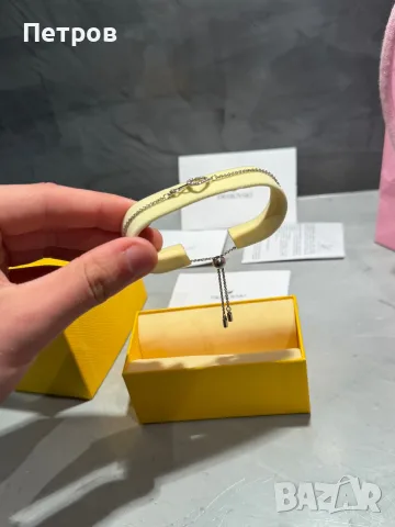 ЧИСТО НОВА 100% оригинална Swarovski дамска гривна, снимка 5 - Гривни - 56181338