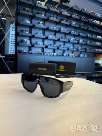 очила с калъф versace , снимка 7 - Слънчеви и диоптрични очила - 50595278