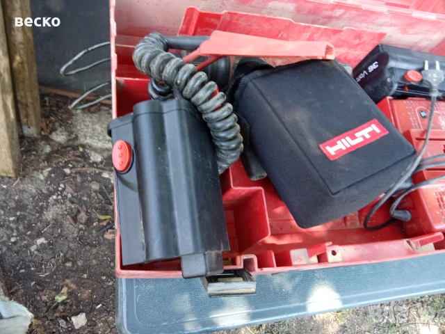 2 перфоратора Hilti комплект с батерий, снимка 9 - Перфоратори - 51073624