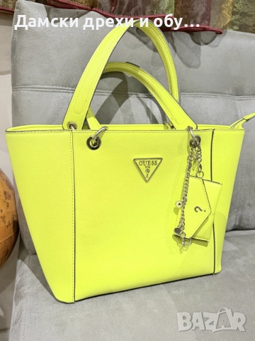 Дамска чанта GUESS, снимка 2 - Чанти - 56134135