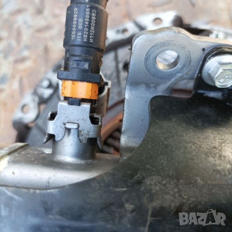 Бензинови Дюзи Дачия рено 1.6 166008992R  H8201488661, снимка 4 - Части - 44553696