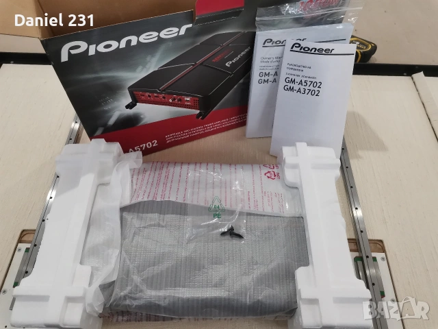 Усилвател Pioneer 1000W, снимка 3 - Ресийвъри, усилватели, смесителни пултове - 53726806