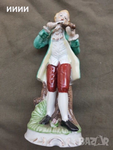 Порцеланова статуетка фигурка цигулар, снимка 2 - Антикварни и старинни предмети - 52222831