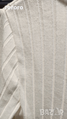 Бяла блуза, снимка 2 - Блузи с дълъг ръкав и пуловери - 44707090