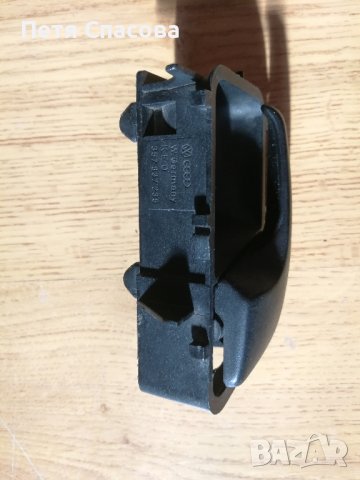 VW Passat Wagon B3 2.0 1992 Дръжка за врата, снимка 3 - Части - 41749144