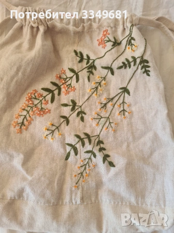 Ленена мешка с ръчна бродерия , снимка 2 - Подаръци за жени - 53664079