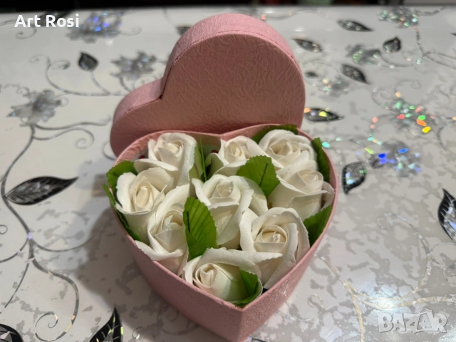 Подаръчни кутии с рози. 