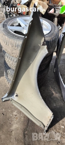 Калник ляв десен Bmw 118D - 122к.с E87 2005г, снимка 5 - Части - 53695476