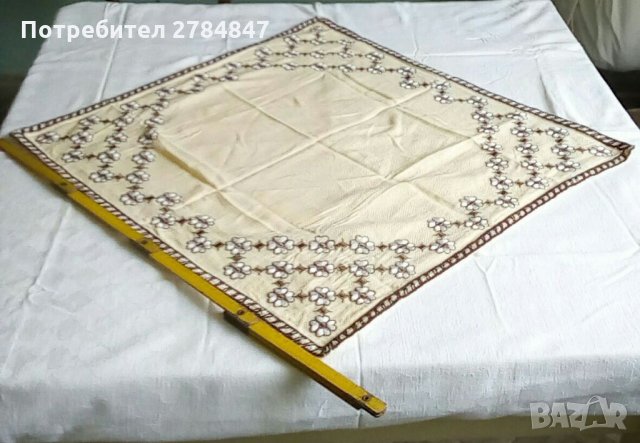 Каре с ръчна бродерия, снимка 4 - Декорация за дома - 35784875
