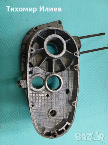 Ляв и десен картер за двигател на Минск 125, снимка 2 - Части - 52188715