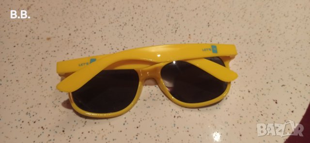 Жълти маратонки 41 номер + подарък жълти слънчеви очила на camel, снимка 9 - Маратонки - 39748371