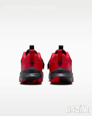 Юношески маратонки Nike Team Hustle D 12 (GS), снимка 6 - Детски маратонки - 56081746