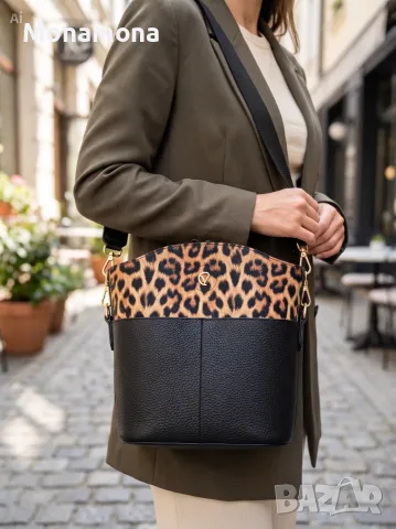Уникална чанта модел на Valentino